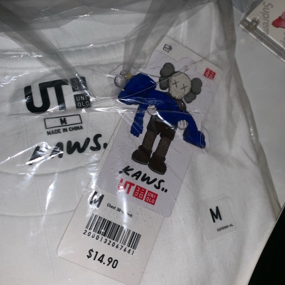 Kaws / Uniqlo Flayed Tee - Picture 2 of 3
